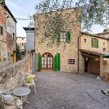 Lajatico Rentals - Casa Di Alice Nel Borgo Екстериор снимка