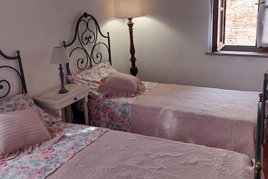 Lajatico Rentals - Casa Di Alice Nel Borgo Екстериор снимка