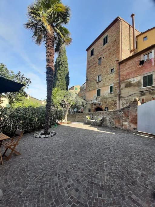 Lajatico Rentals - Casa Di Alice Nel Borgo Екстериор снимка
