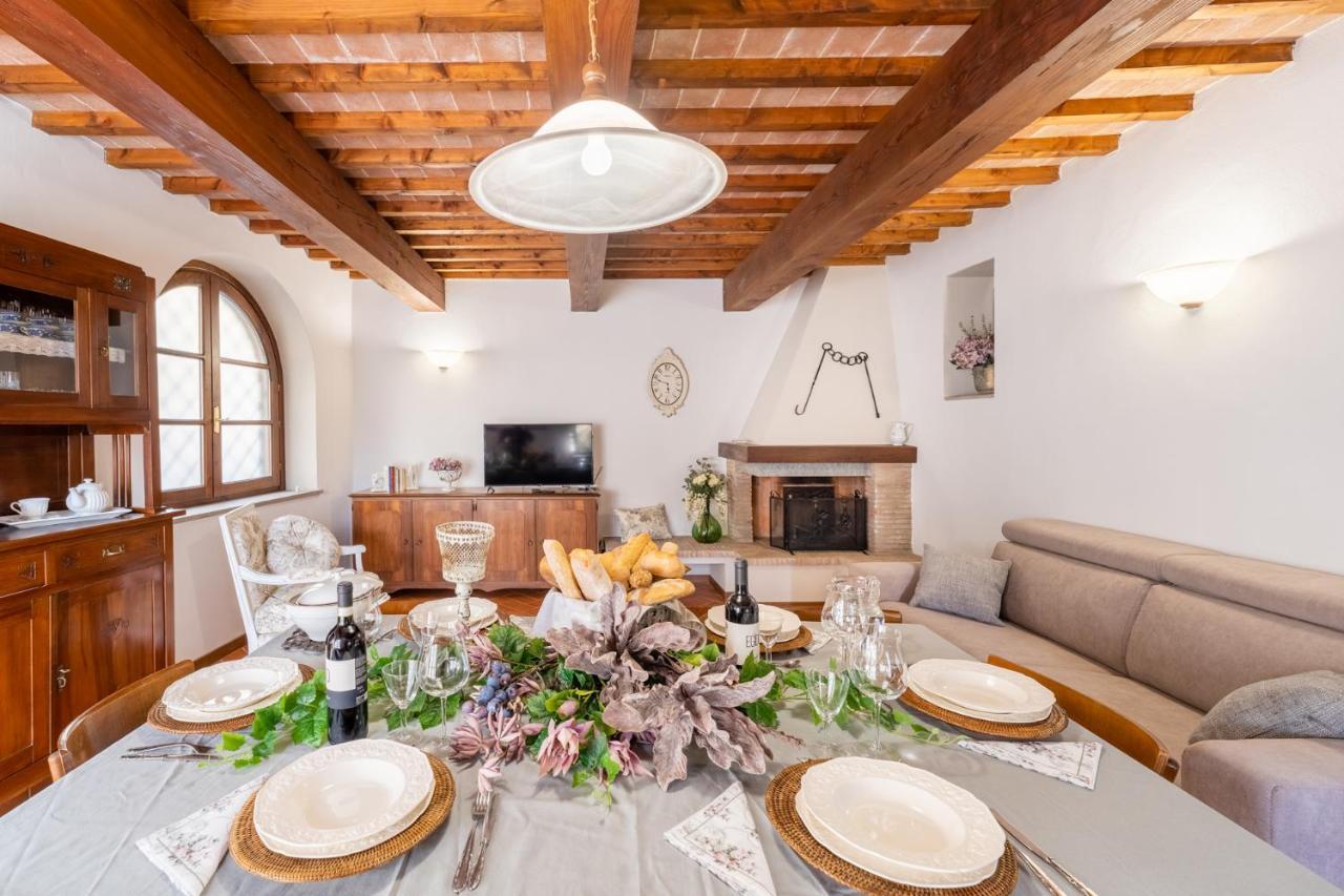 Lajatico Rentals - Casa Di Alice Nel Borgo Екстериор снимка