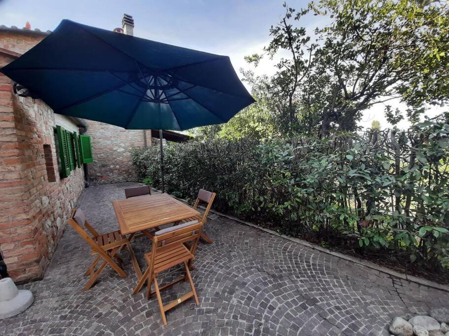 Lajatico Rentals - Casa Di Alice Nel Borgo Екстериор снимка